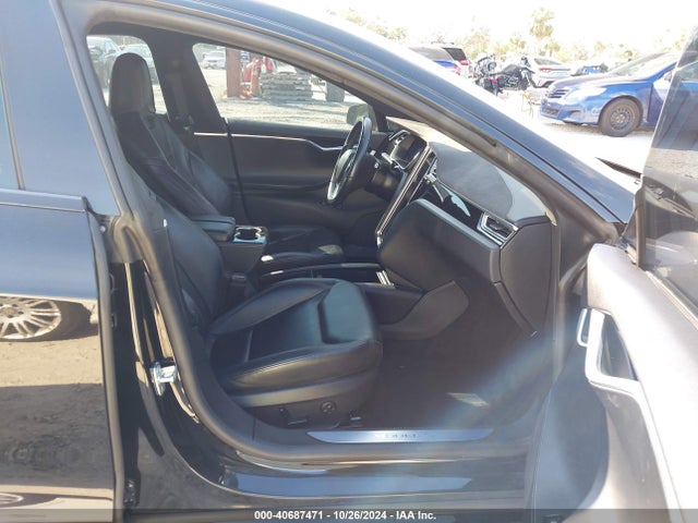 2015 TESLA MODEL S 5YJSA1H49FF092335 Photo 4