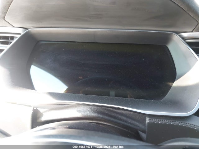 2015 TESLA MODEL S 5YJSA1H49FF092335 Photo 6