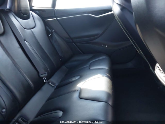 2015 TESLA MODEL S 5YJSA1H49FF092335 Photo 7