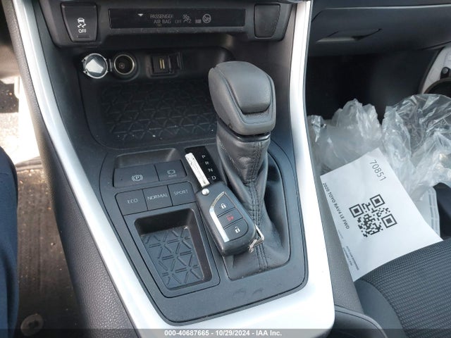 Toyota RAV4 LE 2020 2T3H1RFV5LW068737 Image 11
