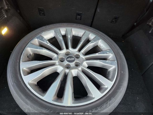 2LMTJ6LR8GBL33112 Lincoln MKX