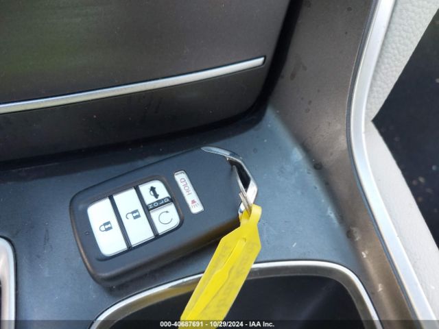 1HGCV2F90NA009784 Honda Accord Touring