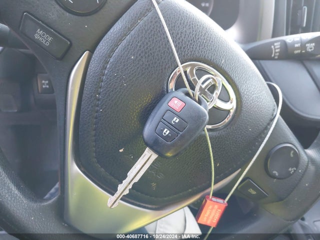 Toyota RAV4 LE 2016 2T3BFREV0GW507745 Image 11