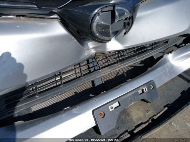 JTMBFREV0JJ195691 Toyota RAV4 LE