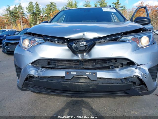 JTMBFREV0JJ195691 Toyota RAV4 LE
