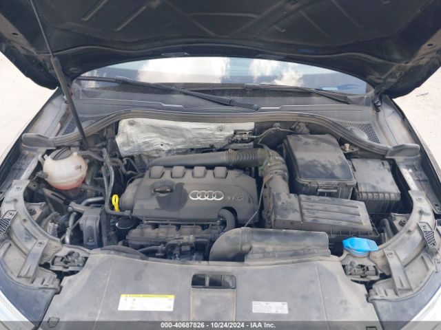 WA1JCCFSXHR007450 Audi Q3 2.0t Premium