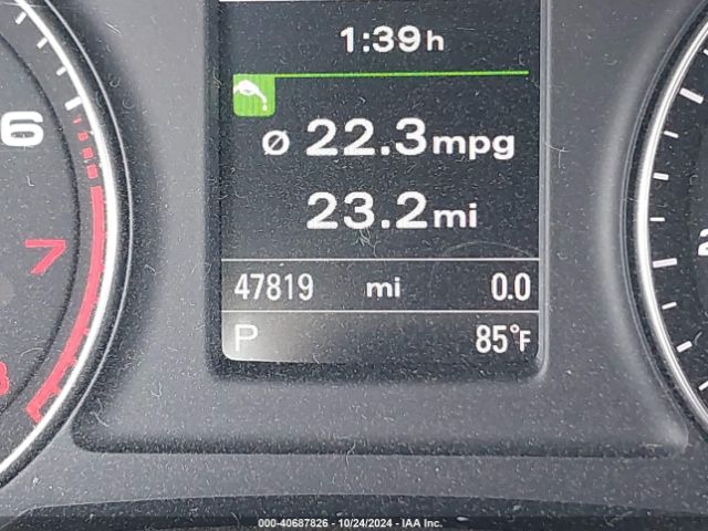 WA1JCCFSXHR007450 Audi Q3 2.0t Premium