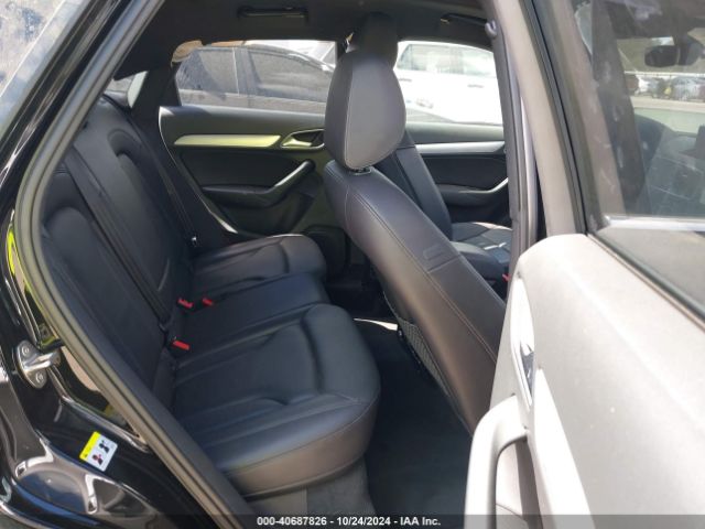 WA1JCCFSXHR007450 Audi Q3 2.0t Premium