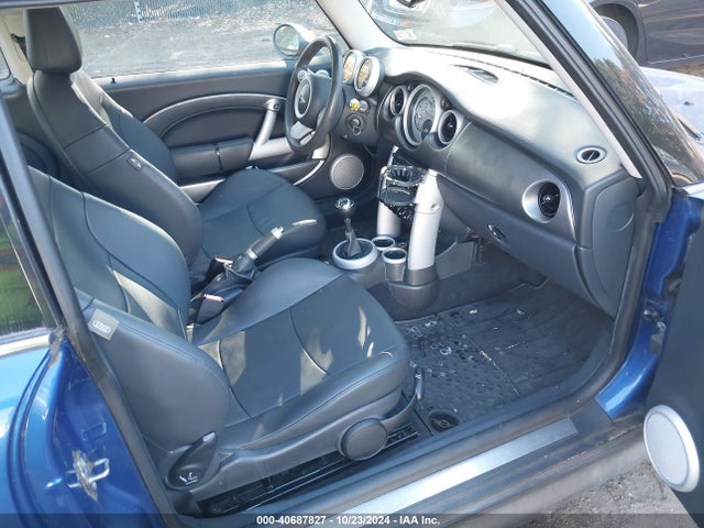 2005 MINI COOPER S WMWRE33465TD98247 Photo 4