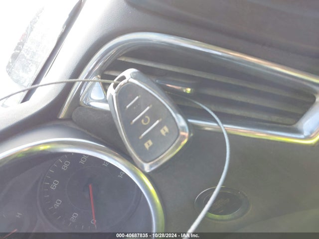 1G1ZD5ST3JF248685 Chevrolet MALIBU LT