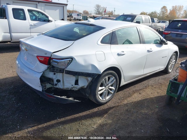 1G1ZD5ST3JF248685 Chevrolet MALIBU LT