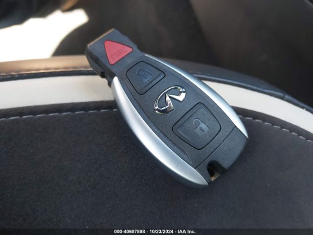 SJKCH5CPXHA030749 Infiniti Qx30 Sport
