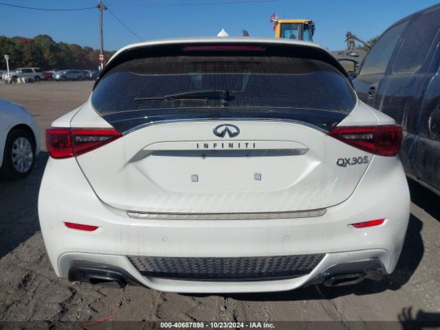 SJKCH5CPXHA030749 Infiniti Qx30 Sport