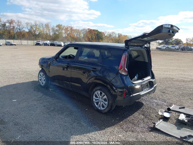 KIA SOUL LX 2023 KNDJ23AU3P7844553 Image 3