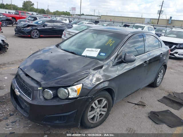 Chevrolet Sonic Lt Auto 2014 1G1JC5SH4E4230113 Image 2