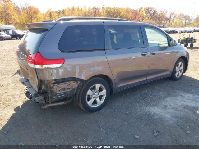 2012 TOYOTA SIENNA 5TDKK3DC4CS265627 Photo 3