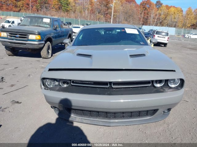 2C3CDZGG8JH205303 Dodge Challenger Gt Awd
