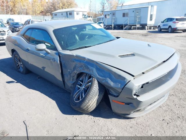 2C3CDZGG8JH205303 Dodge Challenger Gt Awd