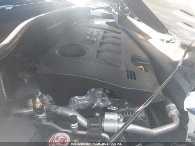 NMTKHMBX5MR127184 Toyota C-HR LE
