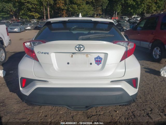 NMTKHMBX5MR127184 Toyota C-HR LE