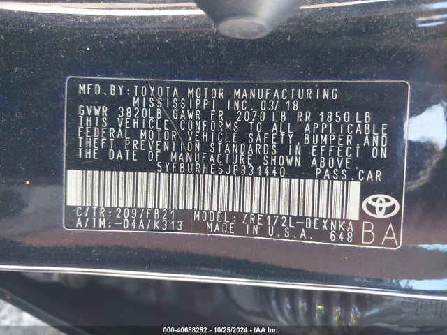 Toyota COROLLA LE 2018 5YFBURHE5JP831440 Image 9