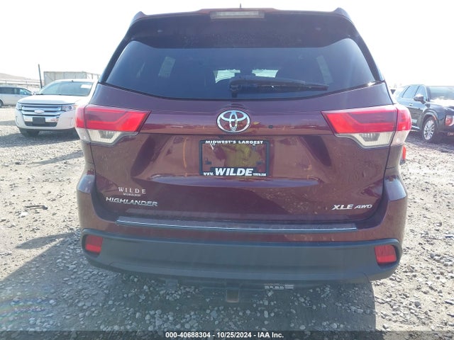 Toyota Highlander Xle 2018 5TDJZRFH5JS844920 Image 16