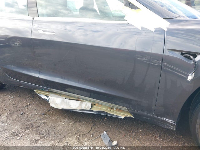 2018 TESLA MODEL 3 5YJ3E1EA3JF153383 Photo 5