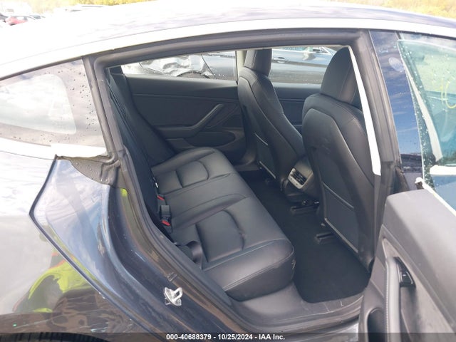 2018 TESLA MODEL 3 5YJ3E1EA3JF153383 Photo 7