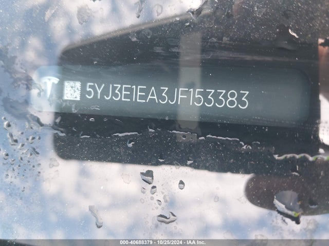 2018 TESLA MODEL 3 5YJ3E1EA3JF153383 Photo 8