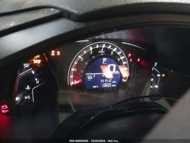 2HKRW6H38JH221258 Honda CR-V LX
