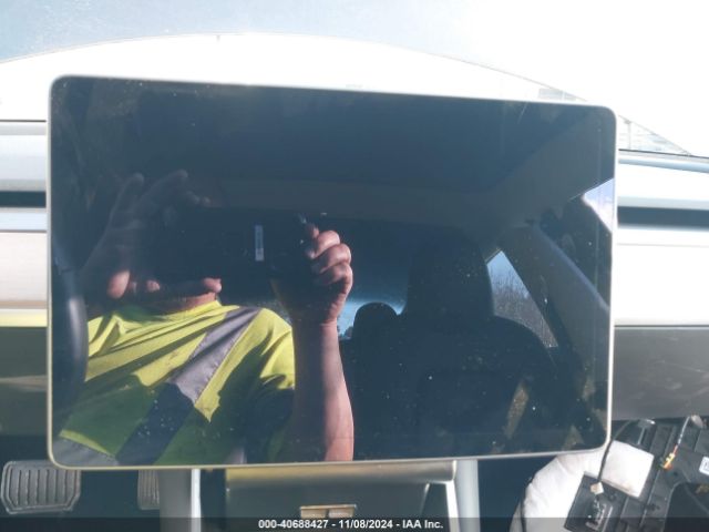 5YJ3E1EB7KF210002 Tesla Model 3 Long Range/performance