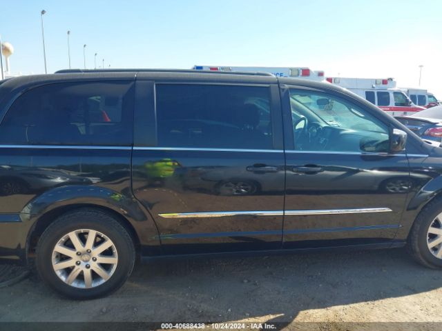 2C4RC1BG2GR101023 Chrysler Town & Country Touring