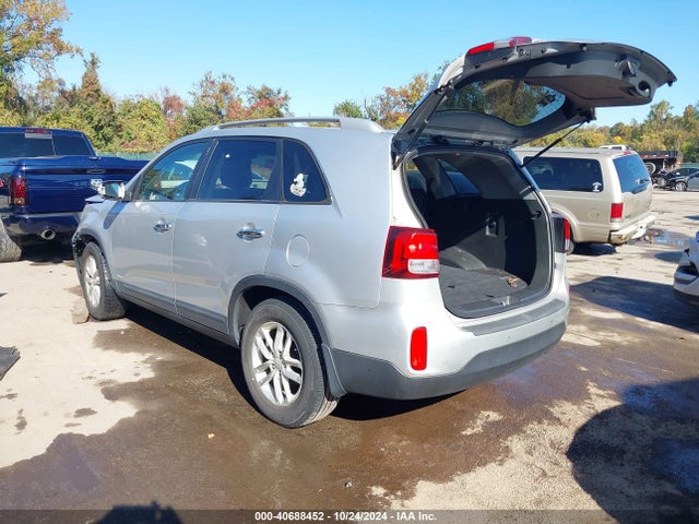 KIA SORENTO LX 2014 5XYKTCA69EG546172 Image 3