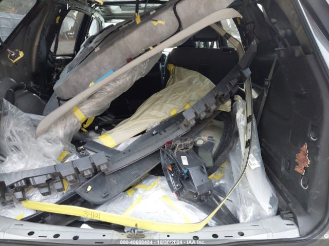 1GNERFKW3KJ128902 Chevrolet Traverse Ls