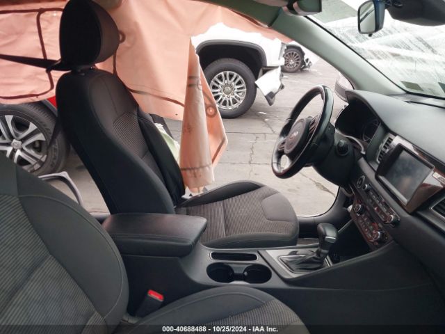 KNDCB3LC1J5133563 KIA NIRO LX