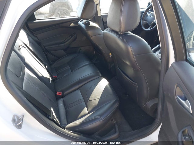 Ford FOCUS SE 2014 1FADP3K23EL184715 Image 8