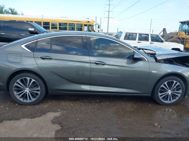 W04GP6SX3J1091701 Buick Regal Sportback Essence