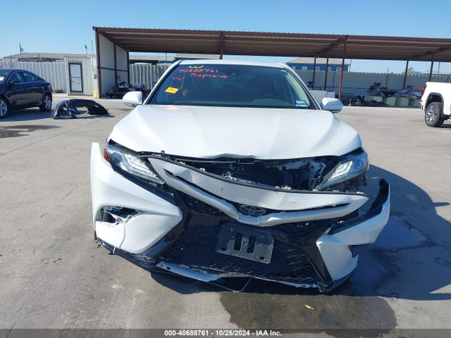 4T1B61HK5KU824828 Toyota CAMRY XSE