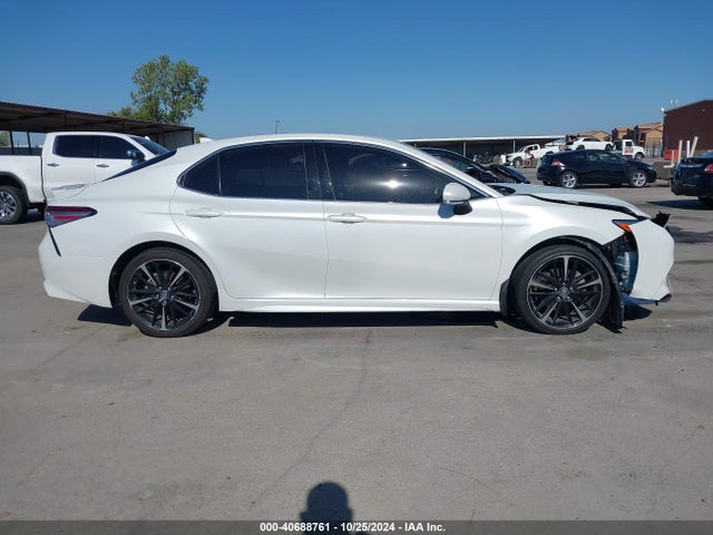 4T1B61HK5KU824828 Toyota CAMRY XSE