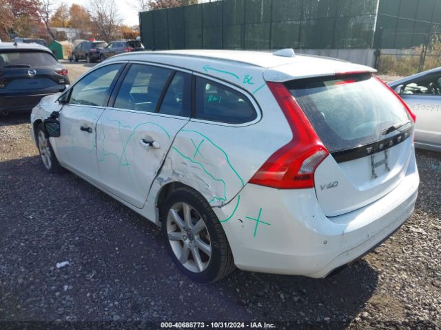 YV140MEK0G1296025 Volvo V60 T5 Drive-e Premier