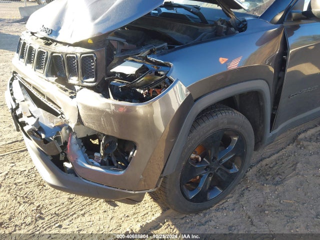 Jeep Compass Altitude 4x4 2018 3C4NJDBB2JT325410 Image 18