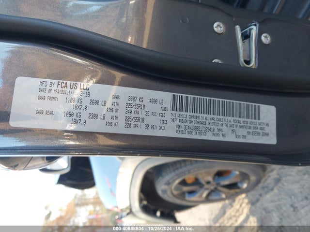 3C4NJDBB2JT325410 Jeep Compass Altitude 4x4