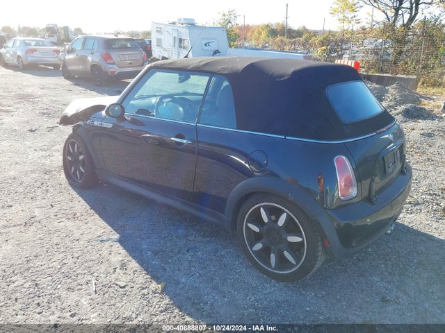 2007 MINI COOPER S WMWRH33547TJ43967 Photo 2