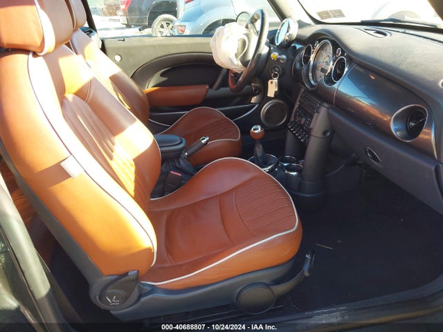 2007 MINI COOPER S WMWRH33547TJ43967 Photo 4