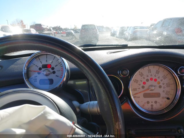 2007 MINI COOPER S WMWRH33547TJ43967 Photo 6