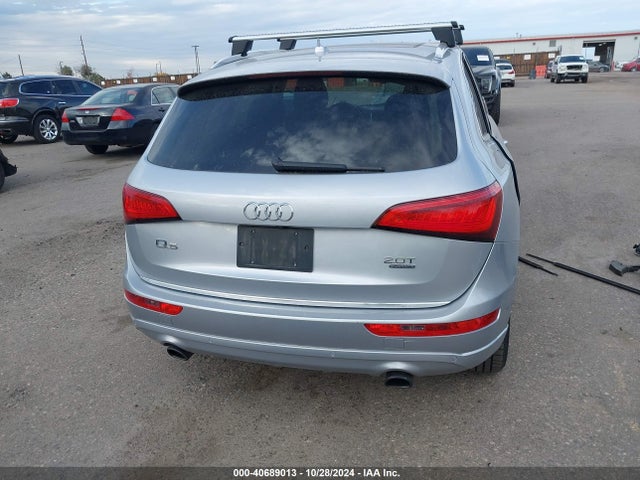 Audi Q5 2.0t Premium 2016 WA1L2AFP2GA058577 Image 17