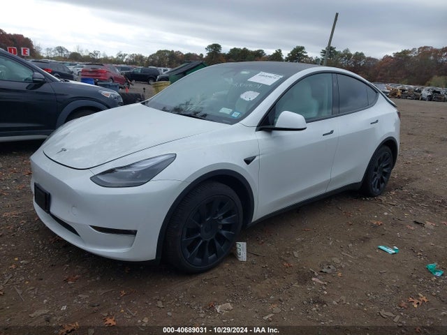 2024 TESLA MODEL Y 7SAYGDEE8RF036837 Photo 1