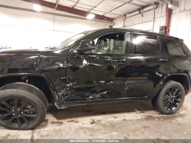 1C4RJFAG2MC782308 Jeep Grand Cherokee Laredo X 4x4