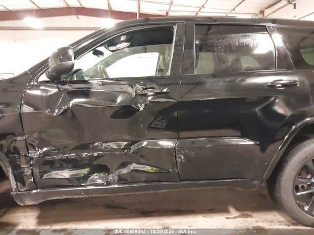 1C4RJFAG2MC782308 Jeep Grand Cherokee Laredo X 4x4