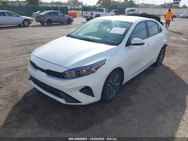 KIA Forte Lxs 2022 3KPF24AD3NE466064 Image 2